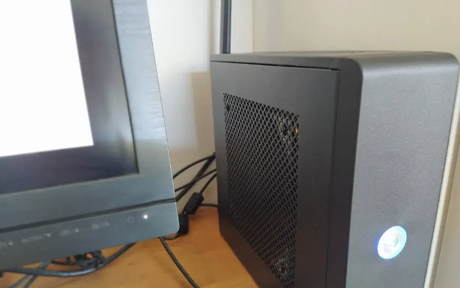 ITX-601 with 120mm fan