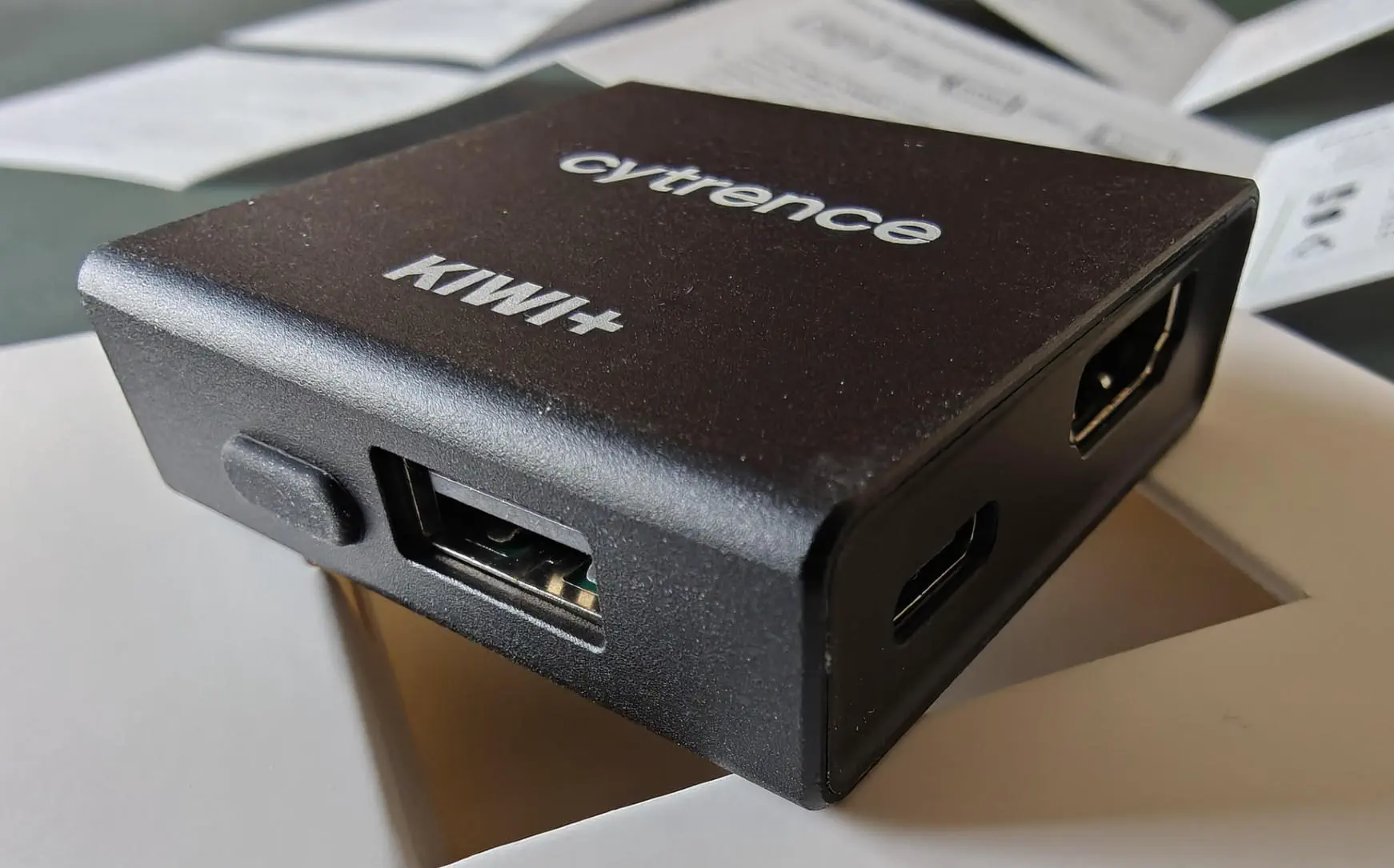Cytrence USB KVM Kiwi Plus